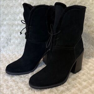UGG JERENE LACE-UP BOOT, BLOCK HEEL, SUEDE SZ 11
